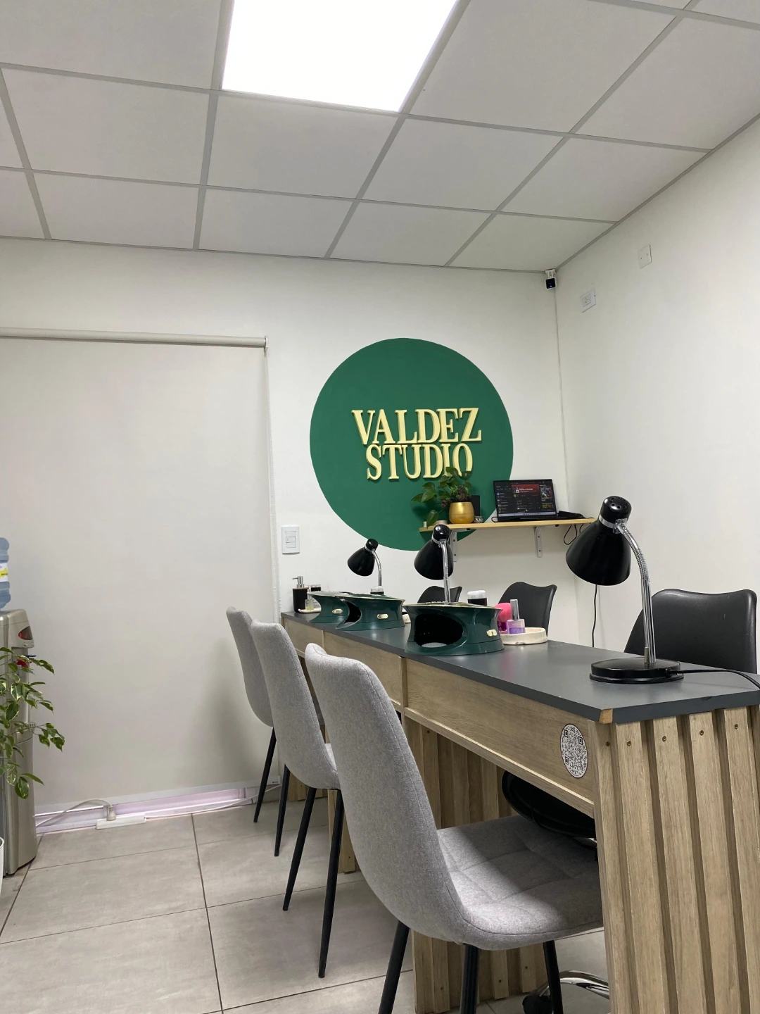 Portada de Valdez Studio